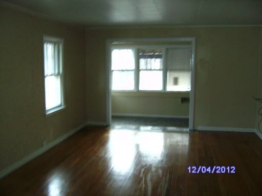 1828 169th St - Photo 3 of 9
