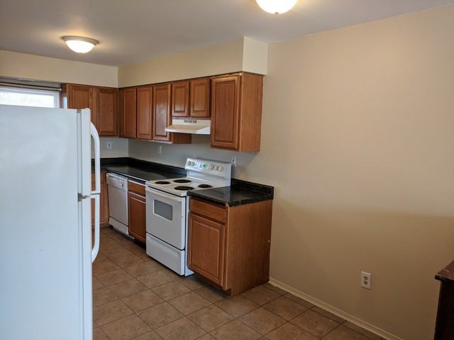 2312 Lewis Ave #2312 - Photo 3 of 7