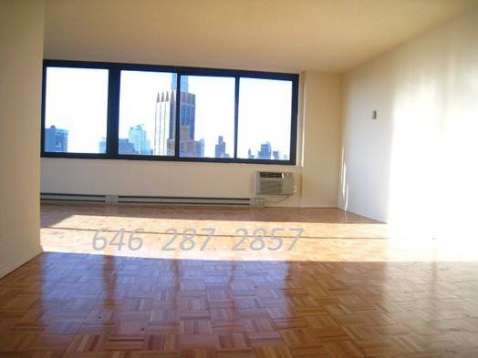 223 East 34th Street - Photo 3 of 9
