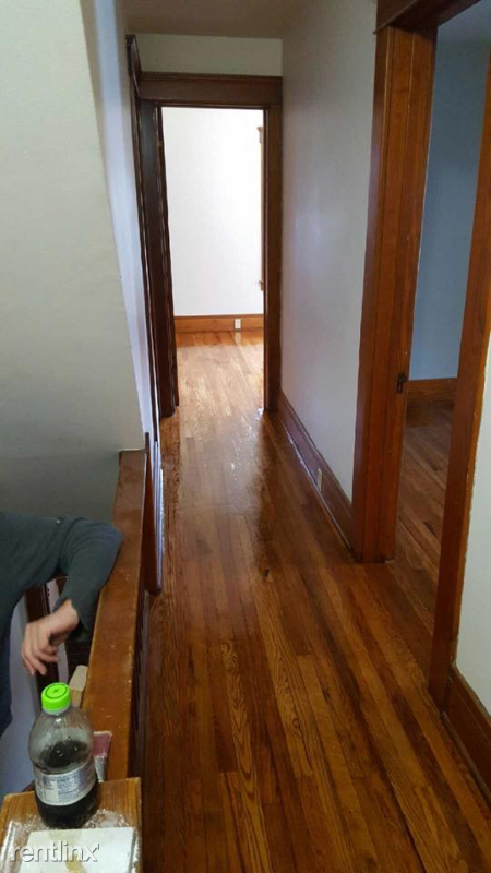 405 Seneca St - Photo 3 of 9