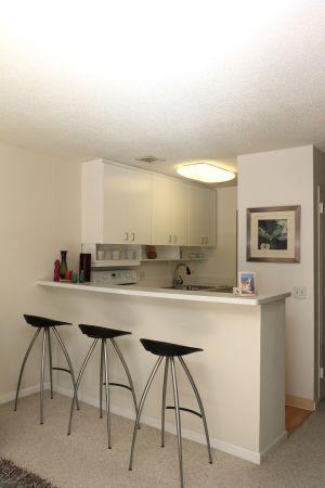 440 Davis Ct #2006 - Photo 3 of 7