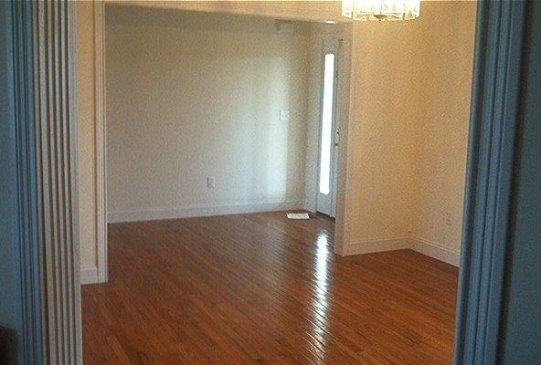 545 Genrose Dr - Photo 3 of 7