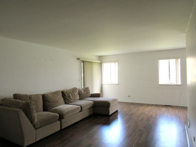 620 Berkley Ct #Z1 - Photo 3 of 14