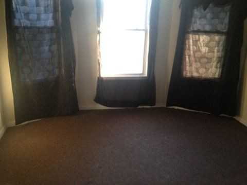 928 Hancock Avenue - Photo 3 of 13