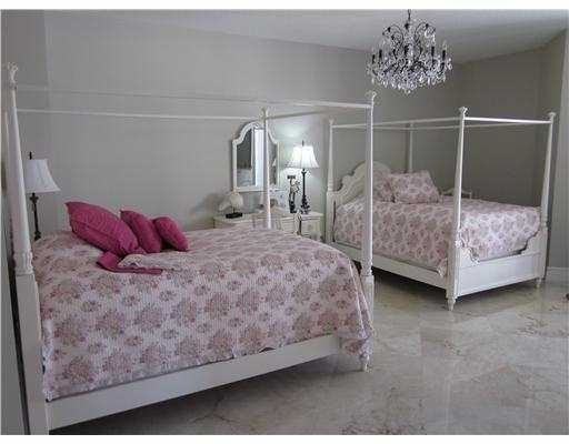 1460 S Ocean Blvd - Photo 2 of 15