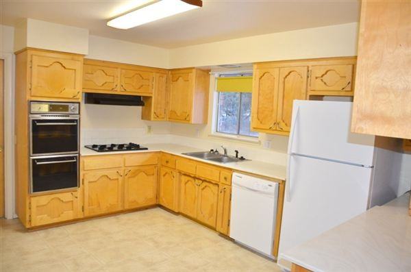 4440 Langstroth Dr - Photo 3 of 10