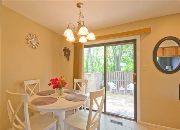 35 Sugarland Square Ct - Photo 2 of 10