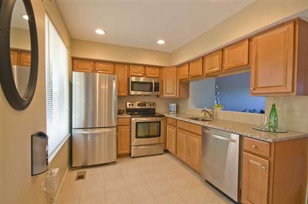 35 Sugarland Square Ct - Photo 3 of 10