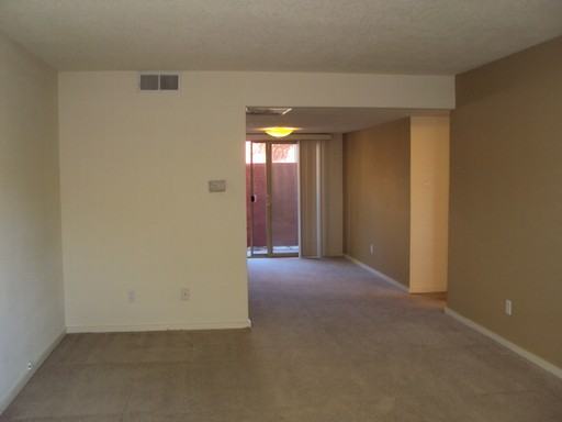 13272 Candelaria Rd NE - Photo 2 of 4