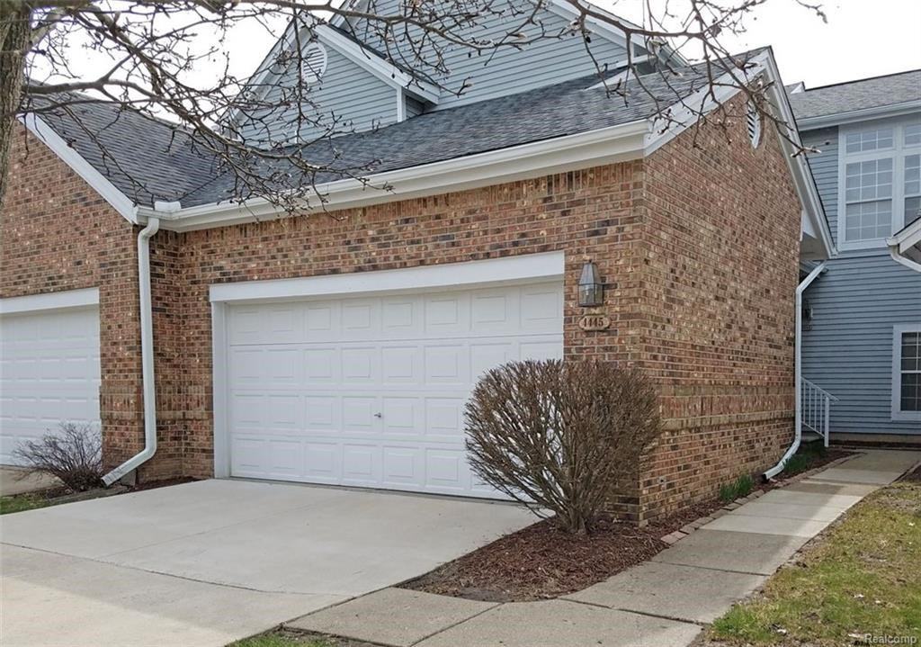 4445 Hillside Ct - Photo 3 of 29