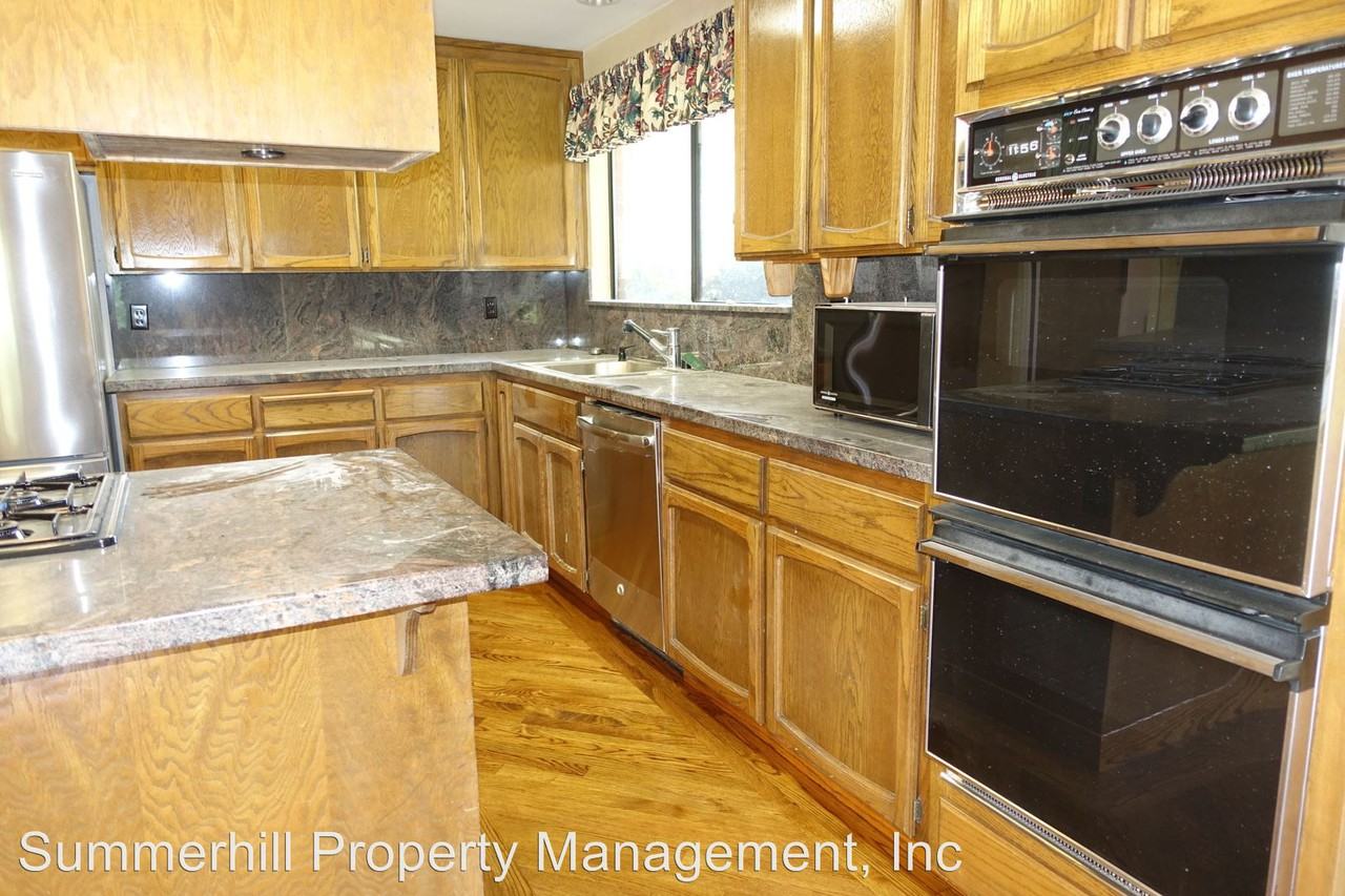 20412 Cunningham Pl - Photo 2 of 12