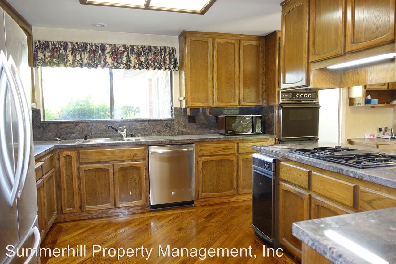 20412 Cunningham Pl - Photo 3 of 12