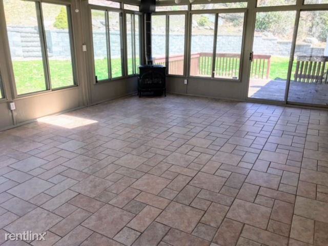 91 Longfellow Rd - Photo 2 of 15