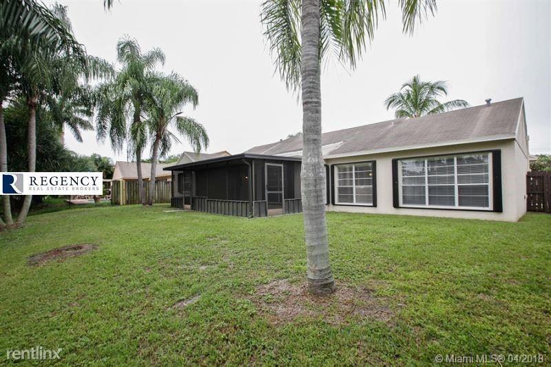 9331 Chelsea Dr - Photo 2 of 17