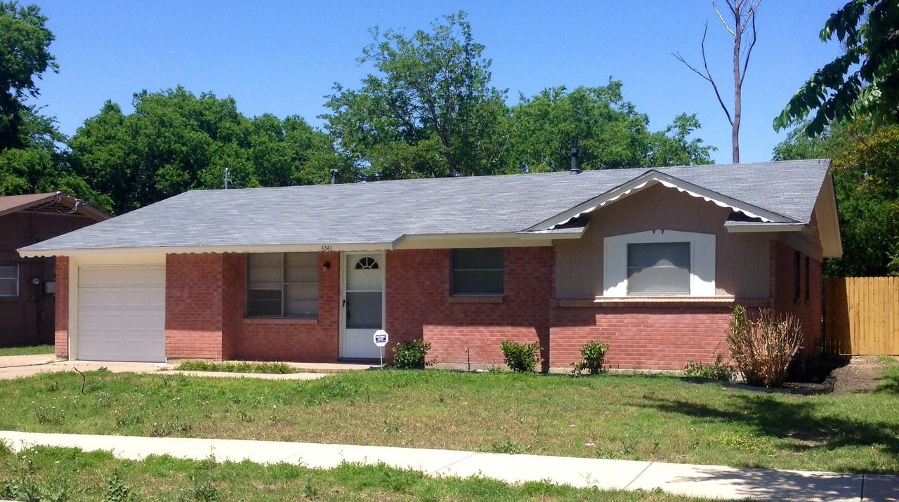 6541 Avalon Dr - Photo 2 of 12