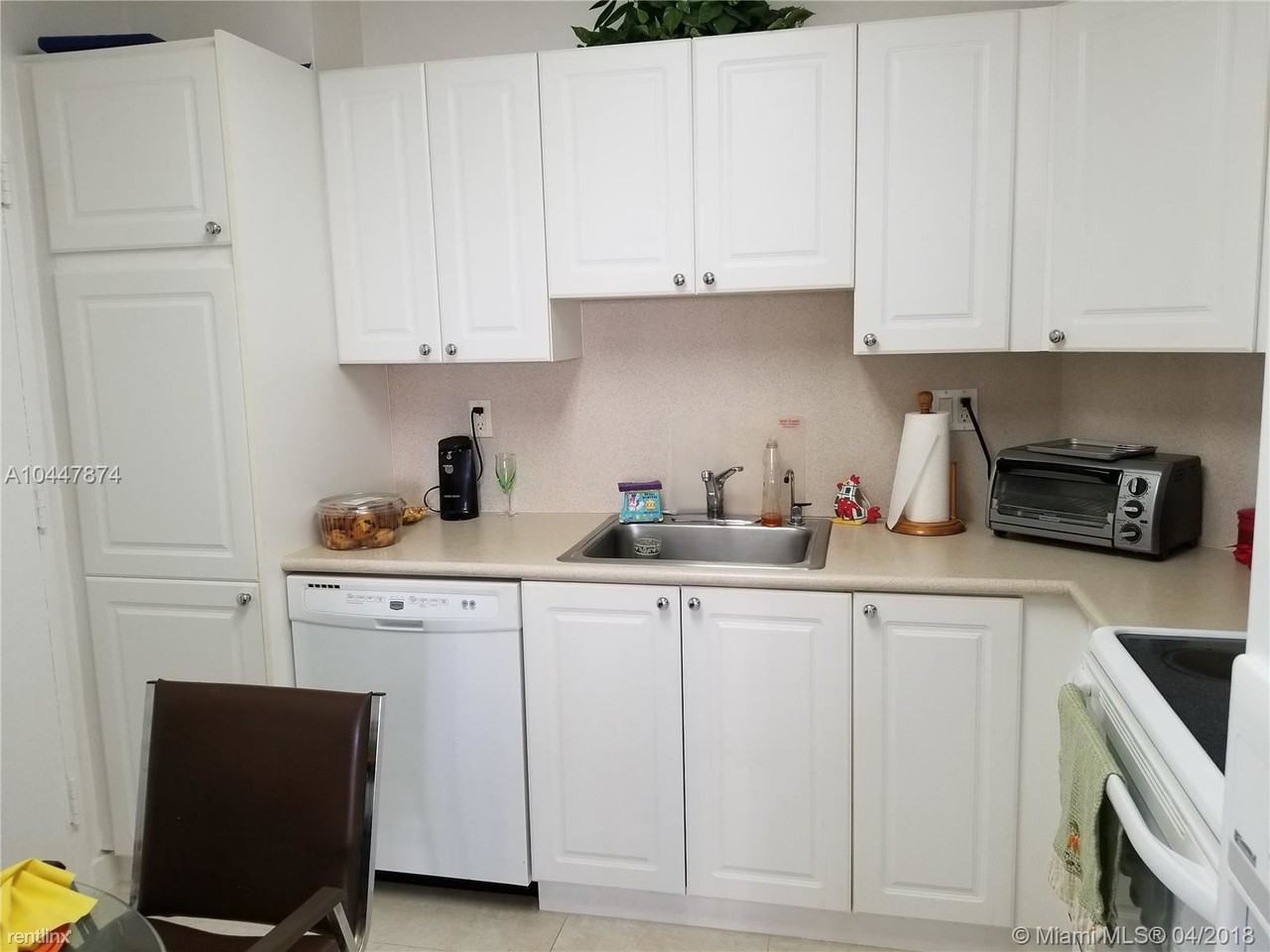 5000 Bayview Dr #331 - Photo 2 of 9