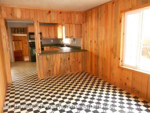 2214 NE 3rd St - Photo 3 of 8