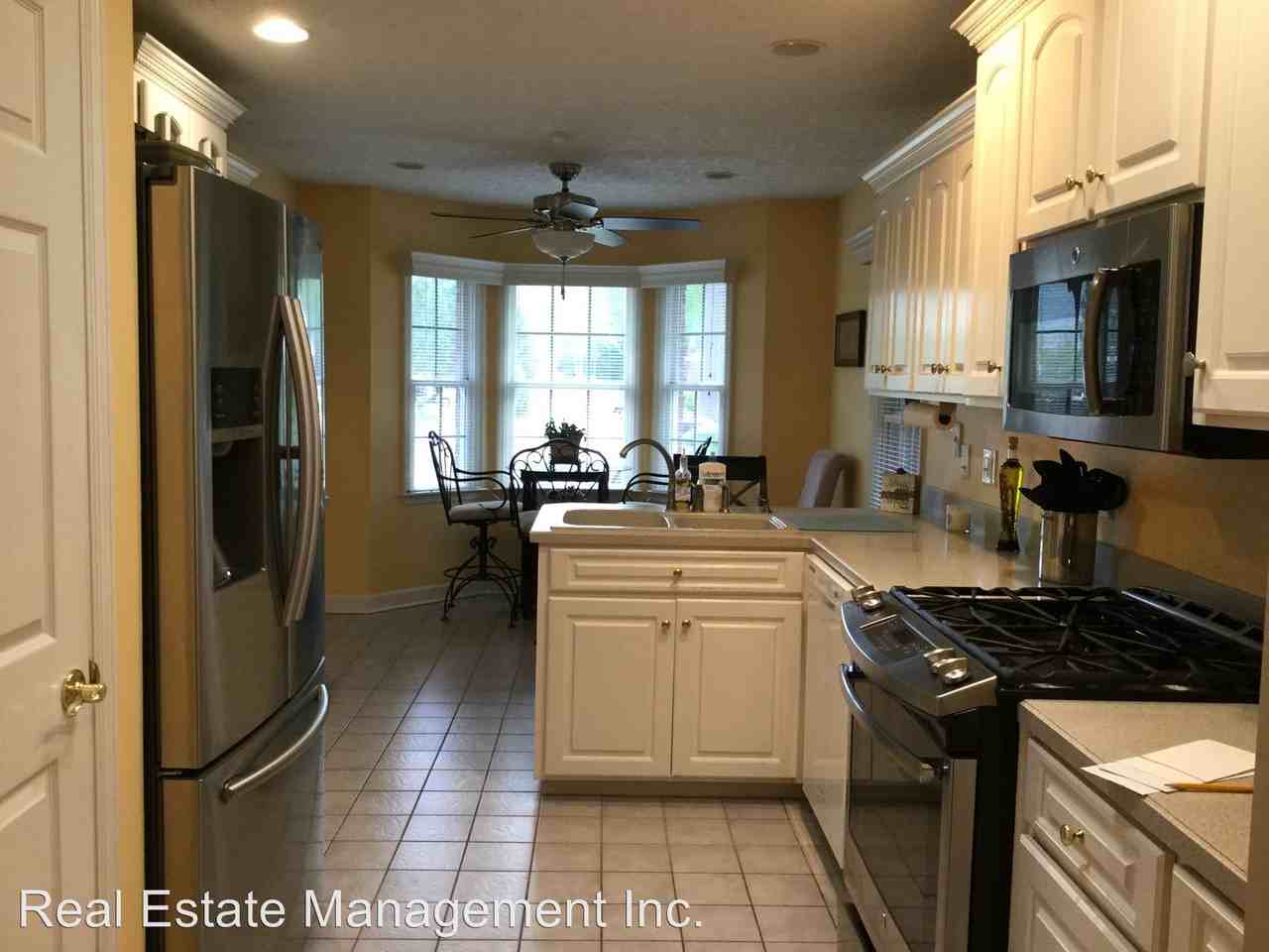 121 Boleyn Loop - Photo 3 of 26