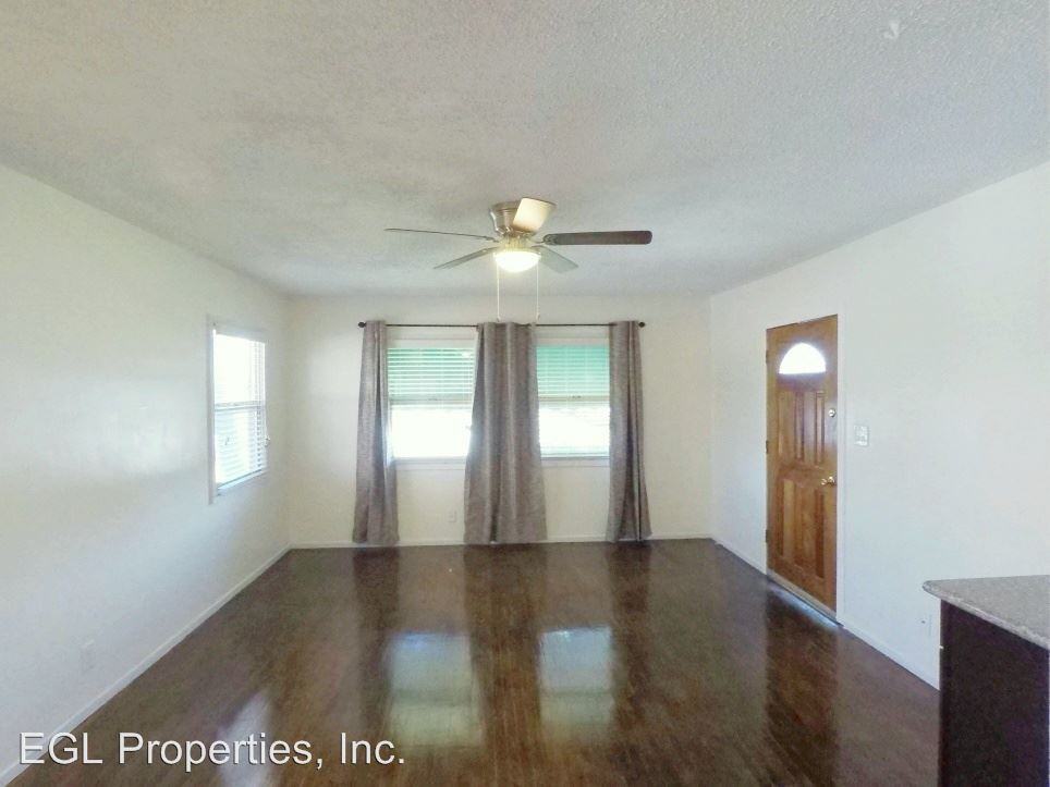 6941 White Ave - Photo 2 of 13