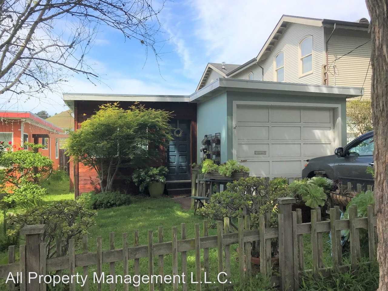 339 Carmel Ave - Photo 2 of 11