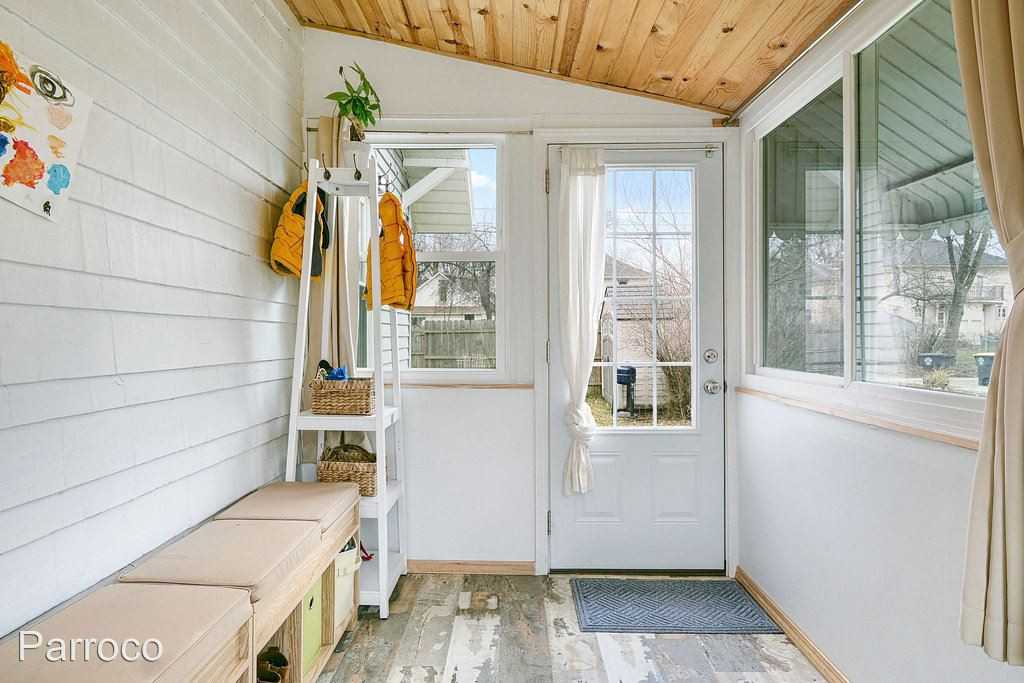 1222 Elmwood Ave - Photo 2 of 22