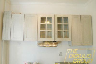 201 East 82nd Street #2e - Photo 2 of 6