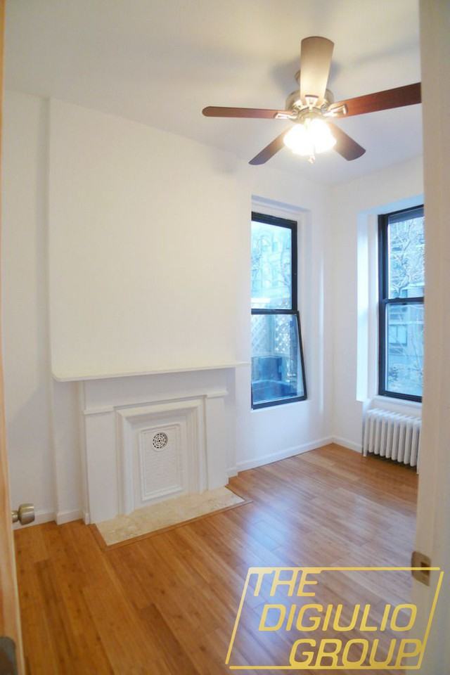 201 East 82nd Street #2e - Photo 3 of 6