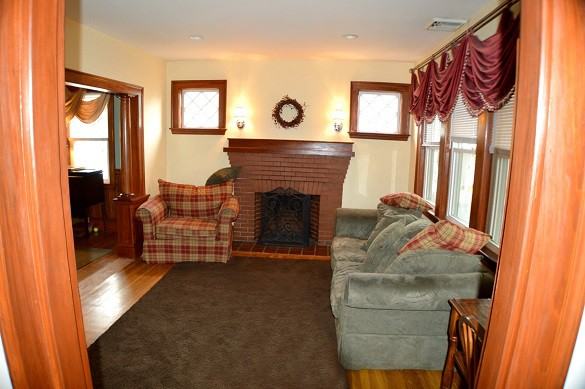 76 Winthrop St - Photo 3 of 9