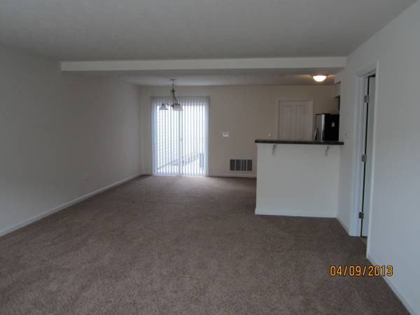 118 Gifford Rd - Photo 3 of 15