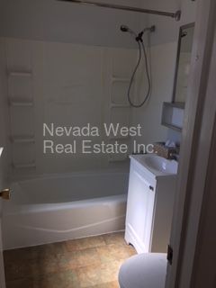 638 Moran Street - Photo 2 of 8