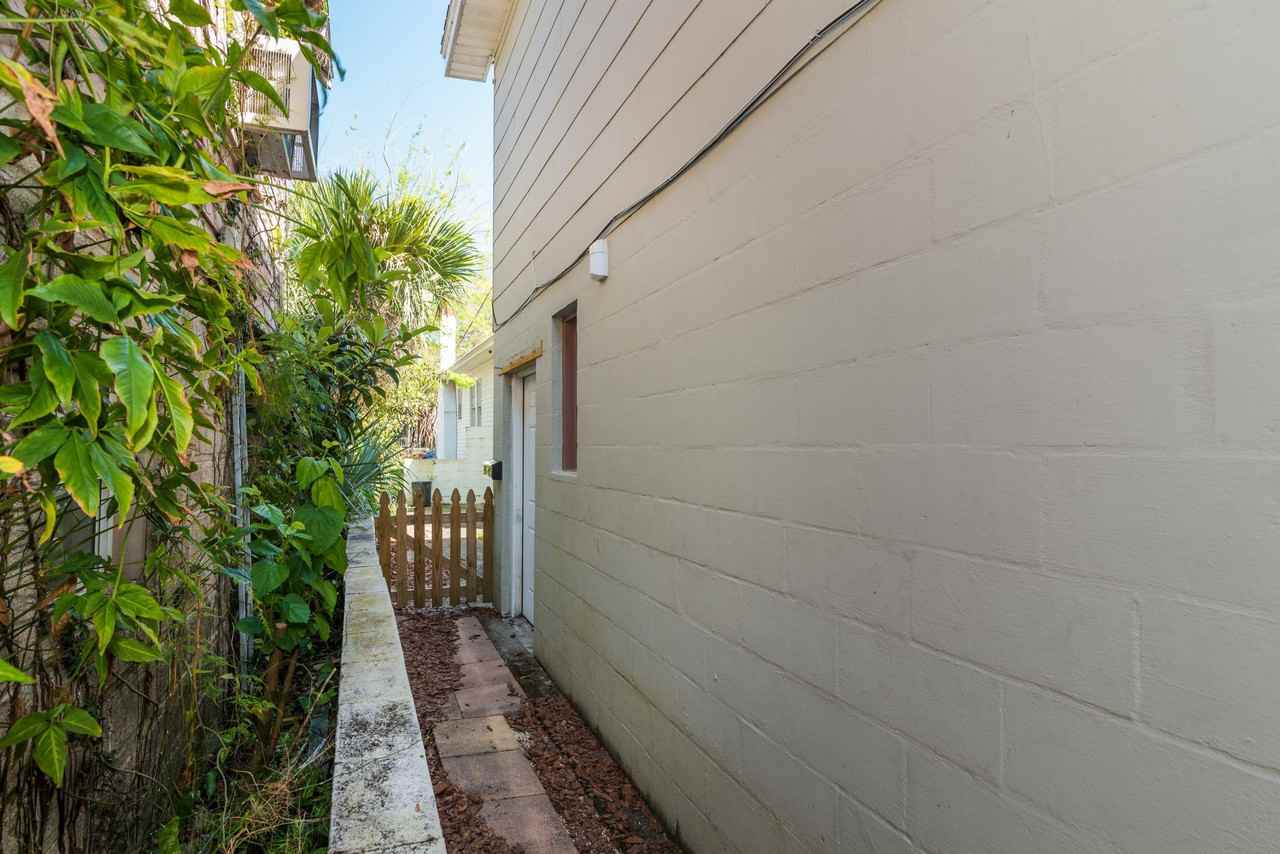 71 Lemon St - Photo 3 of 15