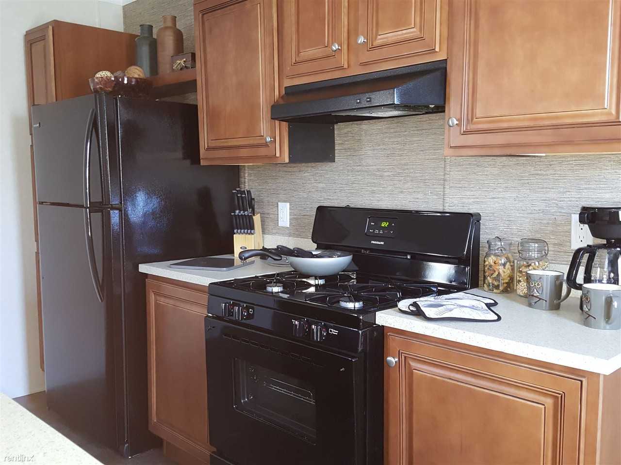 6927 E 10th Ave - Photo 2 of 19
