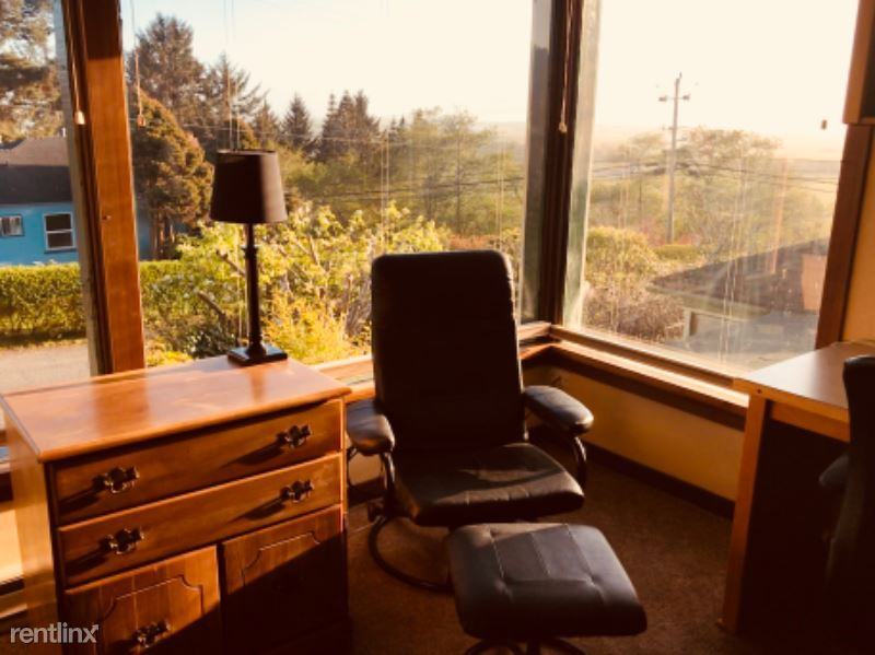 1681 Henry Ln - Photo 3 of 13