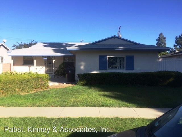 6751 E 9th St - Photo 2 of 3