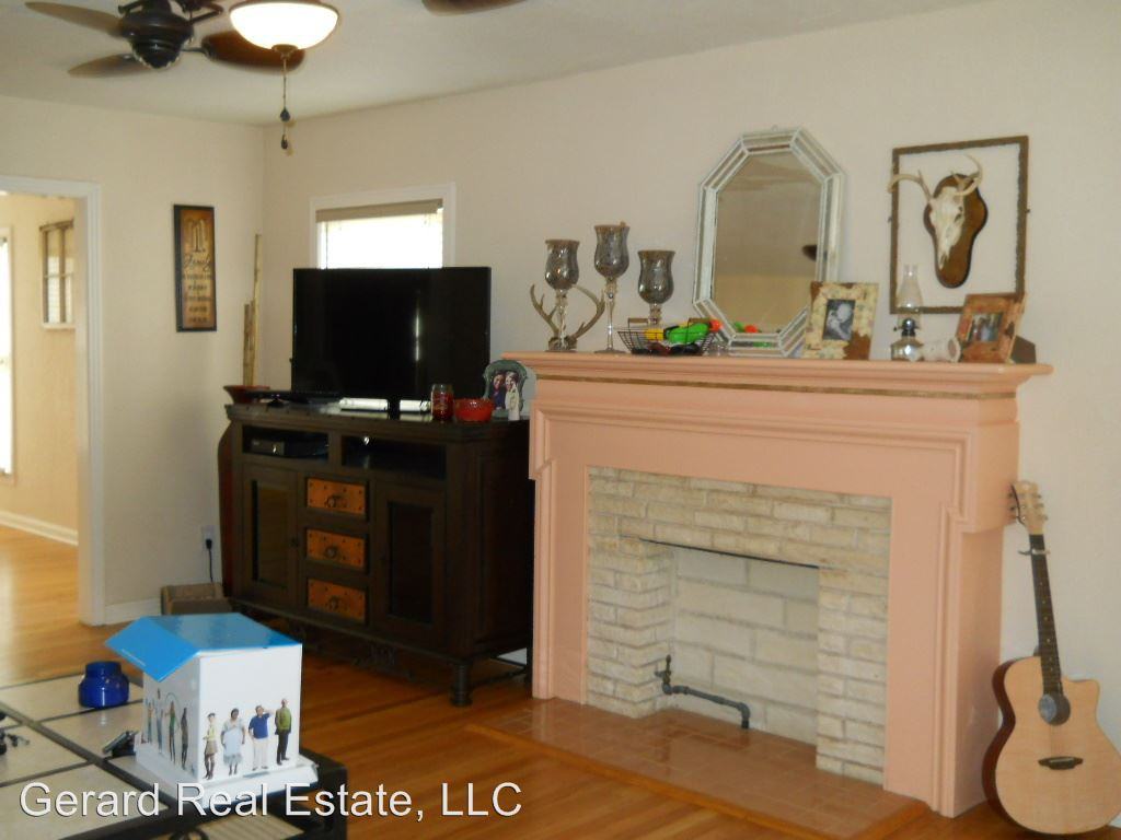 1826 Belmont Blvd - Photo 3 of 16