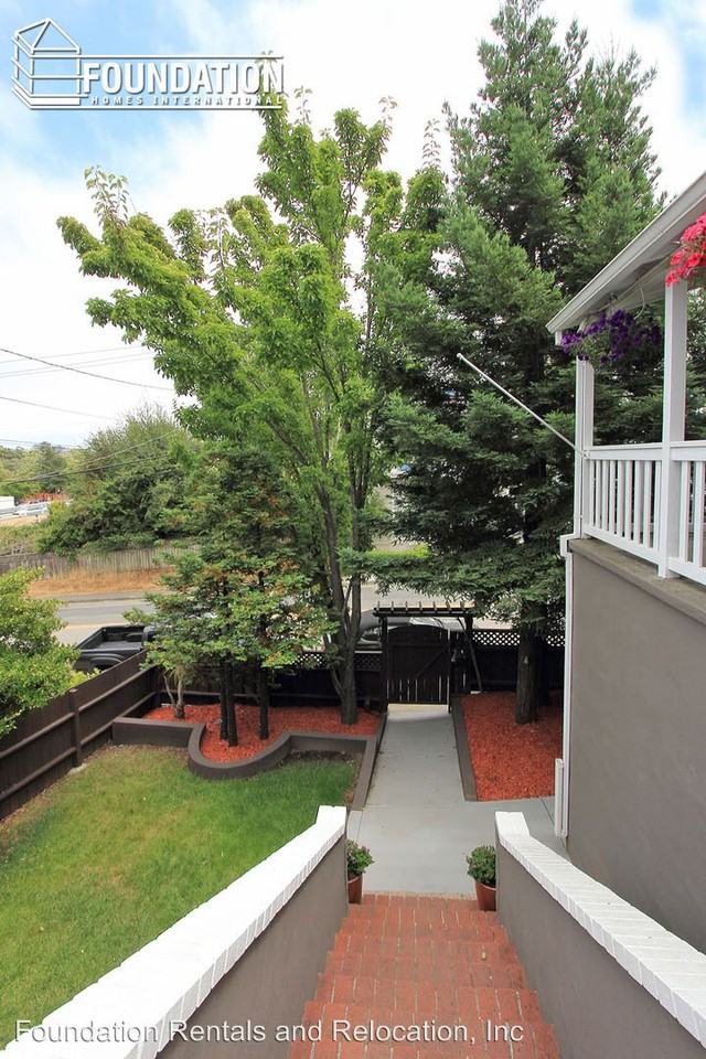 26 Montford Ave - Photo 2 of 13