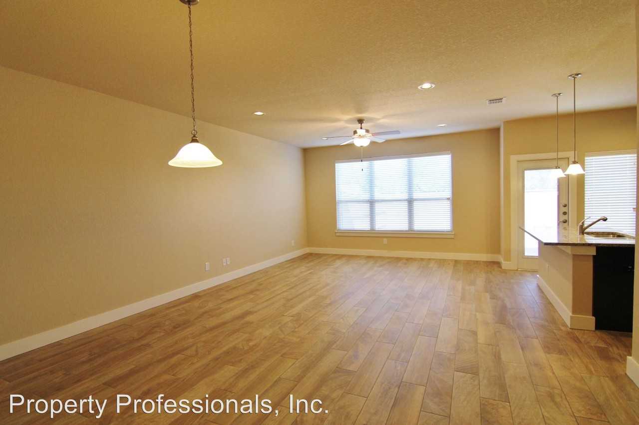 142 W San Antonio St - Photo 2 of 14