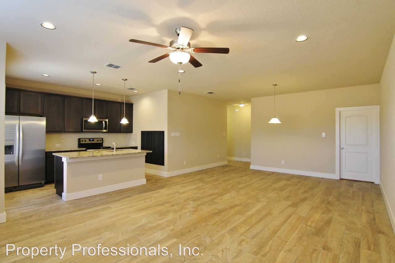 142 W San Antonio St - Photo 3 of 14