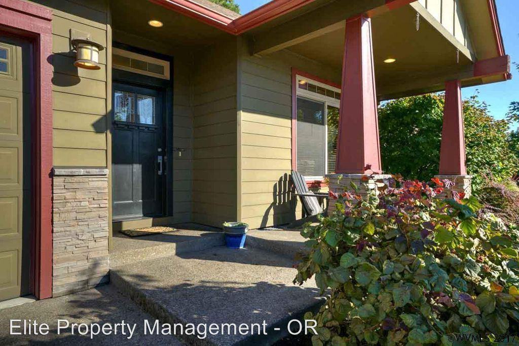 1155 SW Cole Pl - Photo 2 of 22