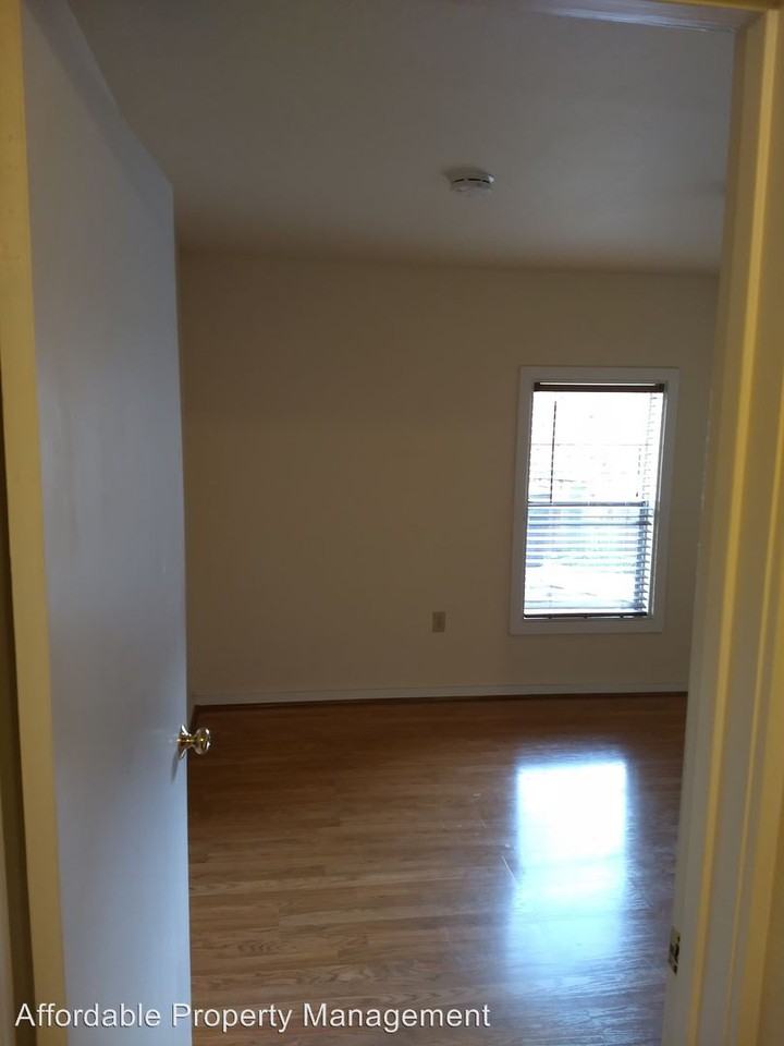 2248 Sol St - Photo 3 of 9