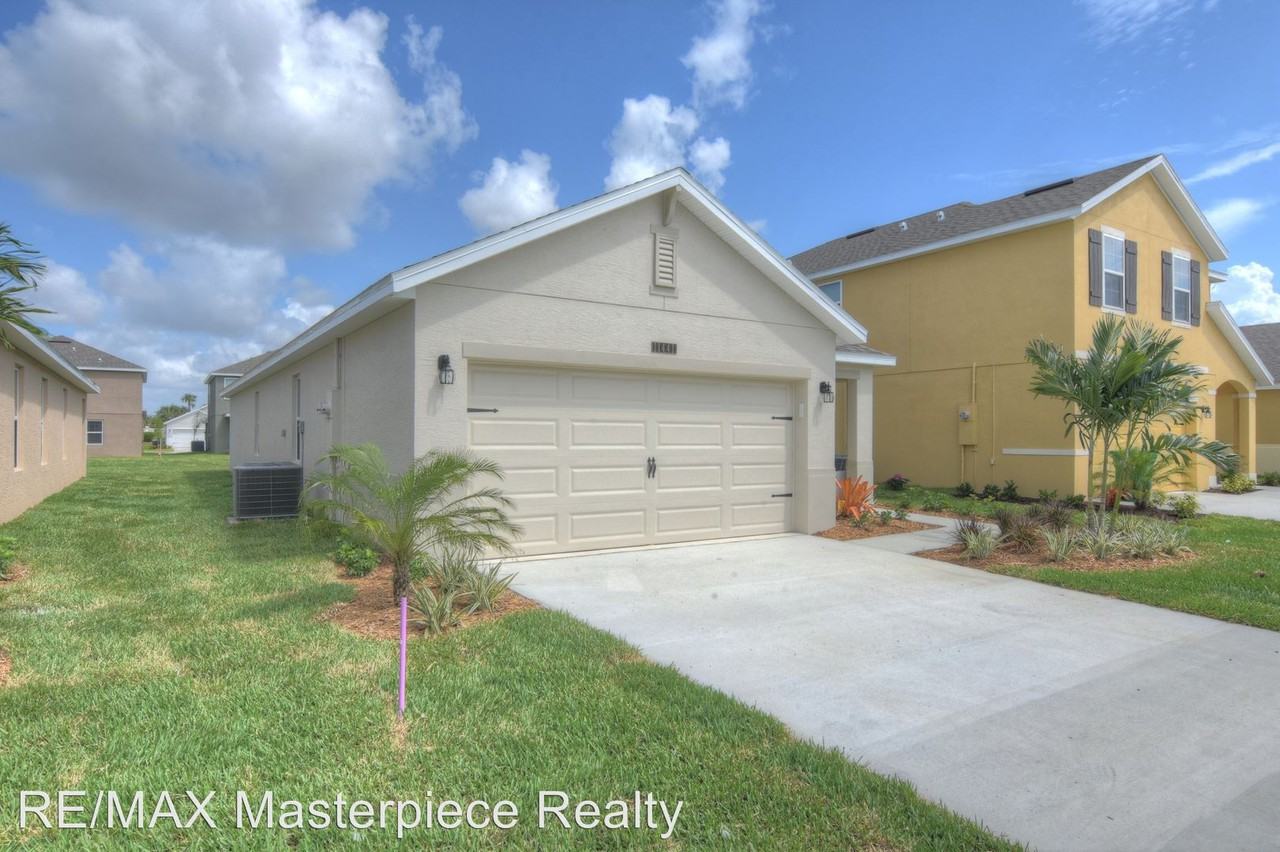 11441 SW Patterson St - Photo 3 of 23