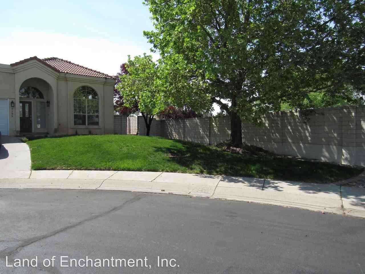 9100 Preston Trail NE - Photo 2 of 24