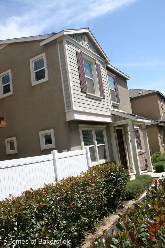 1910 Delacorte Dr - Photo 2 of 28