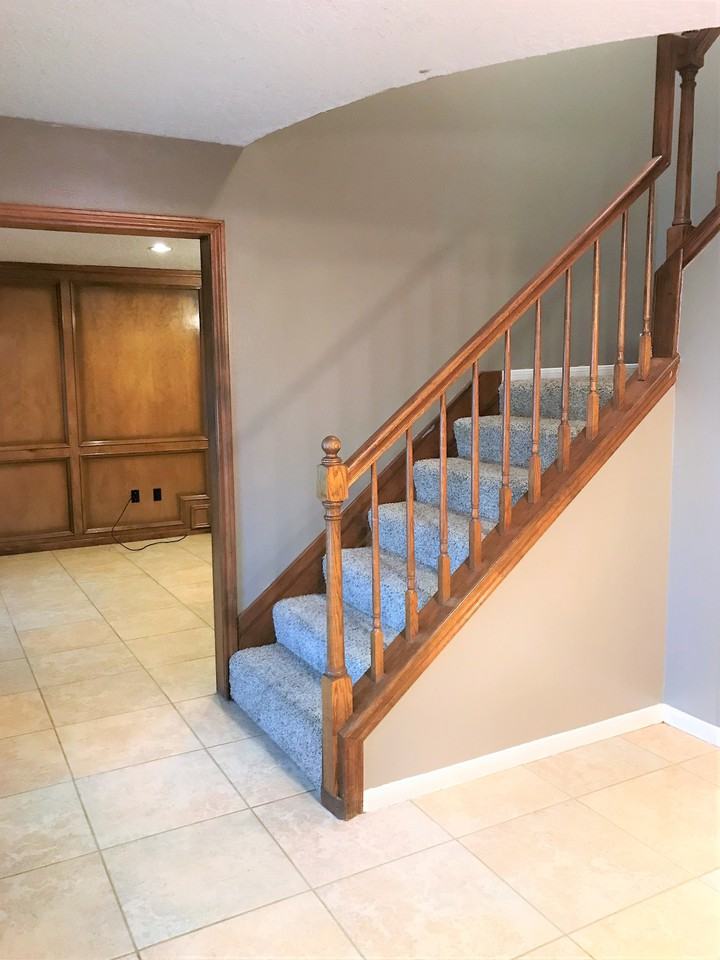 2118 Waterfall Dr - Photo 3 of 15