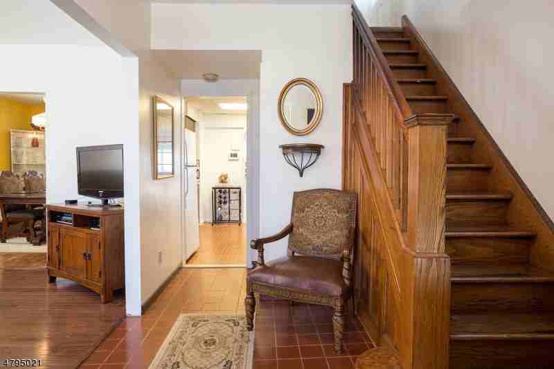 720 Golf Terrace - Photo 2 of 19