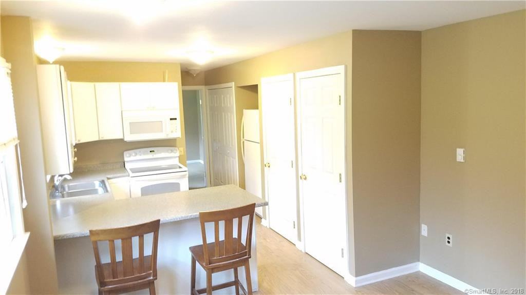 16 Honey Hill Rd - Photo 3 of 8