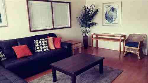 20 SE 12th St - Photo 2 of 5