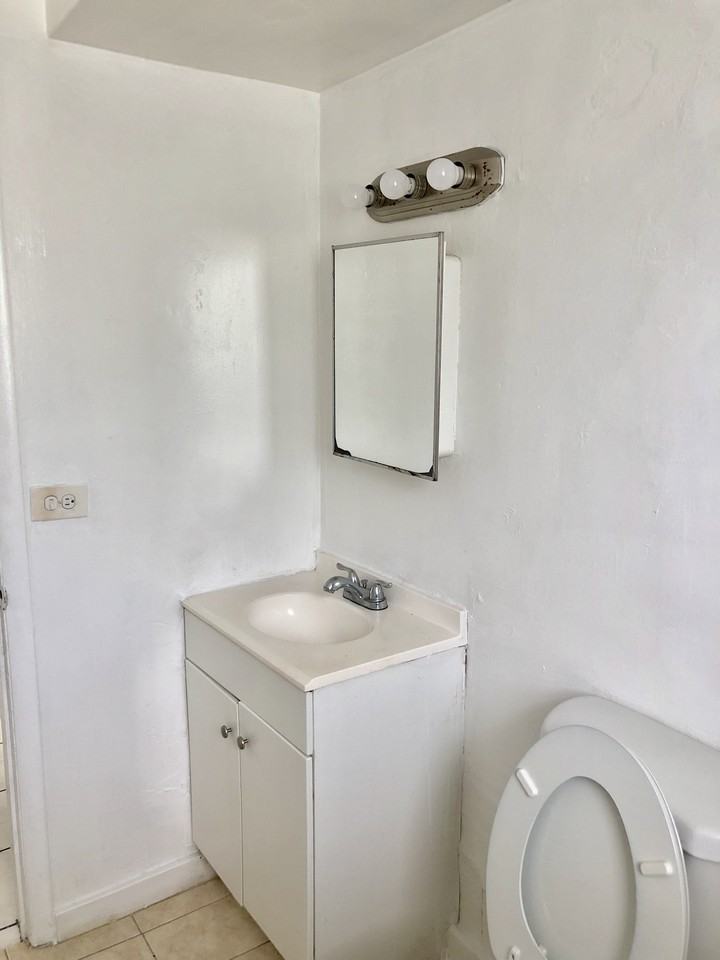 16700 Northeast 21st Avenue #208 - Photo 3 of 6