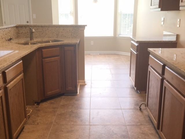 1120 E Briar Gate Ct - Photo 3 of 10