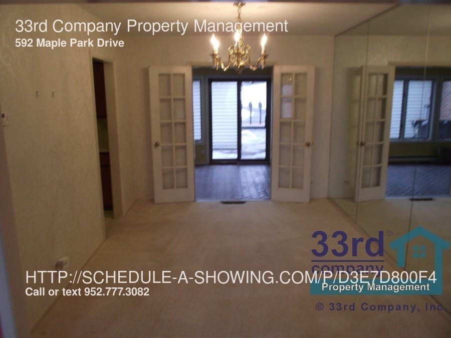 592 Maple Park Dr - Photo 3 of 15